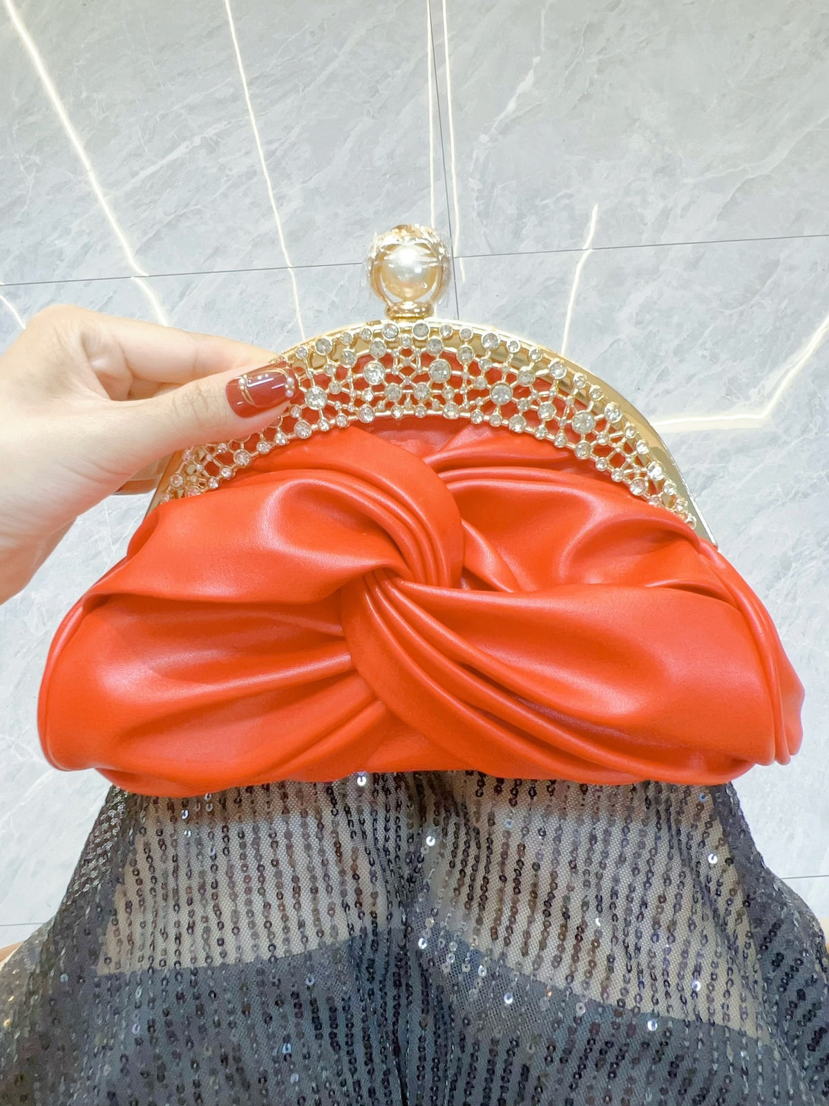 Pochette Éclat — Strass et Chaîne
