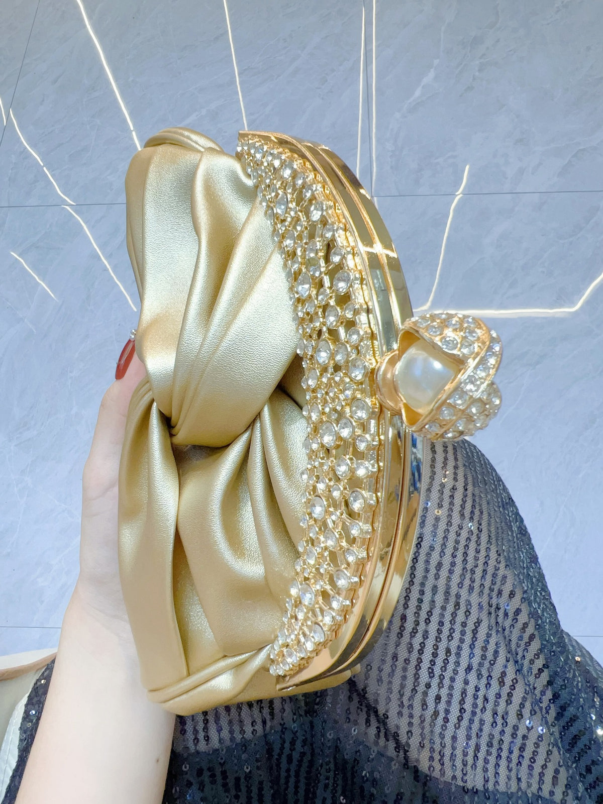 Pochette Éclat — Strass et Chaîne