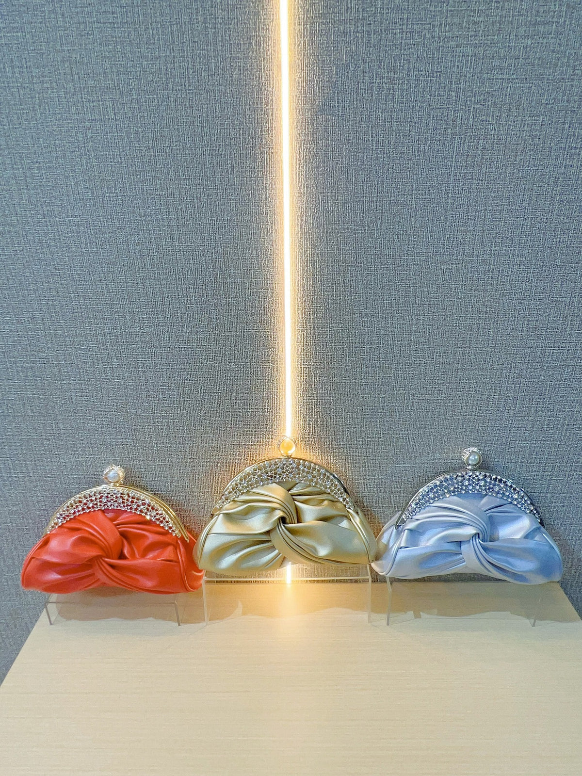 Pochette Éclat — Strass et Chaîne
