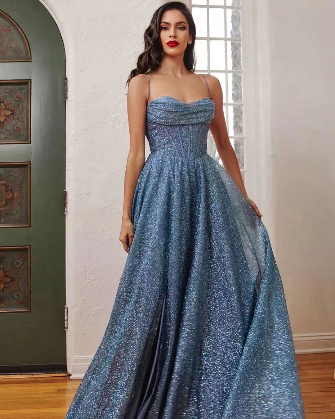 Robe Longue Dorée — À Bretelles