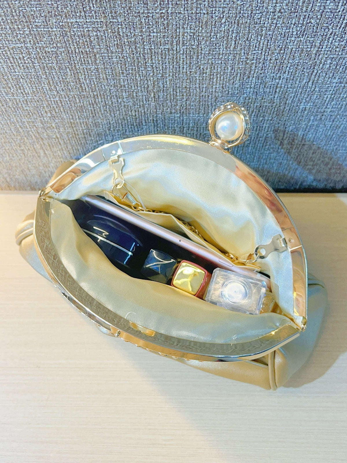 Pochette Éclat — Strass et Chaîne