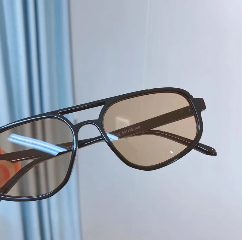 Lunettes de Soleil Carrées — Couleurs Pastel