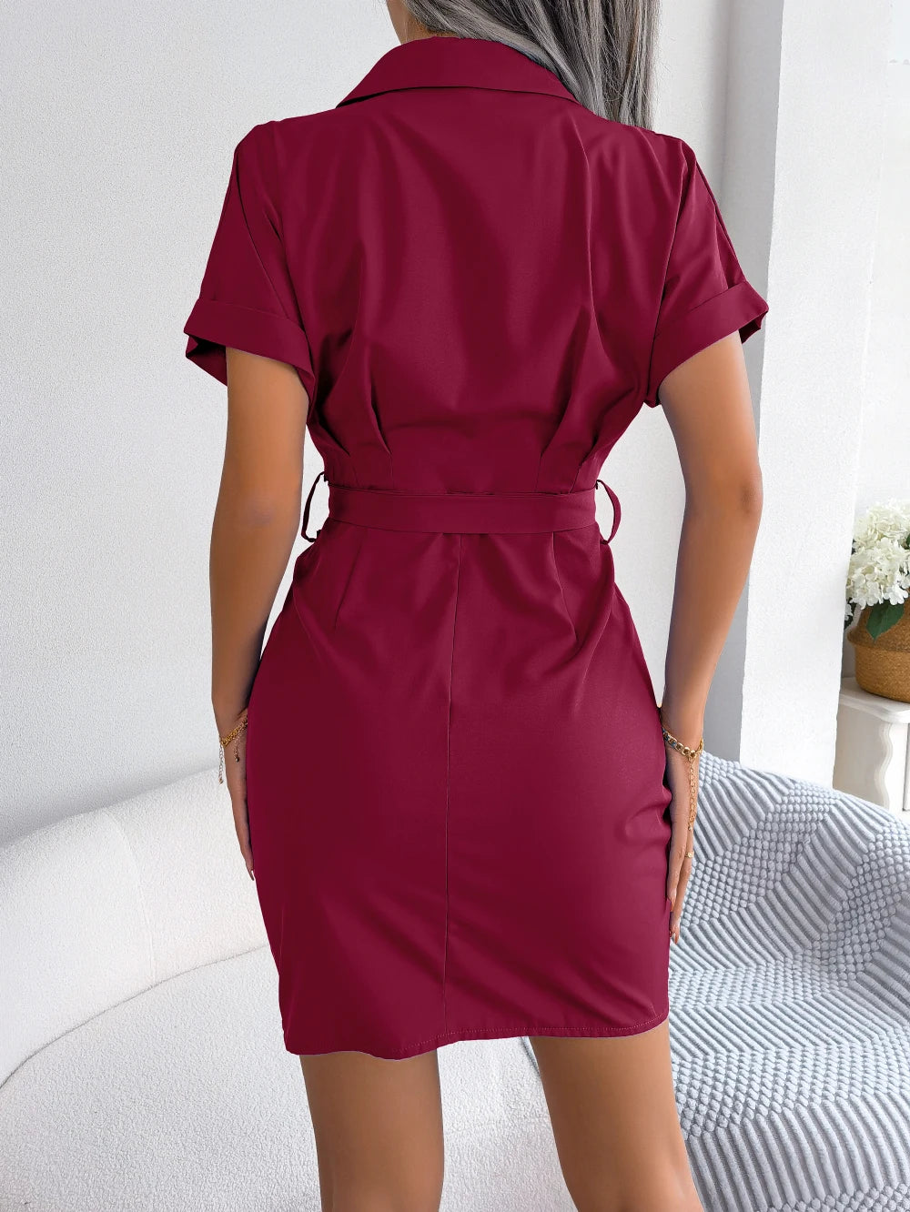 Robe Crayon — Boutonnée à Manches Courtes