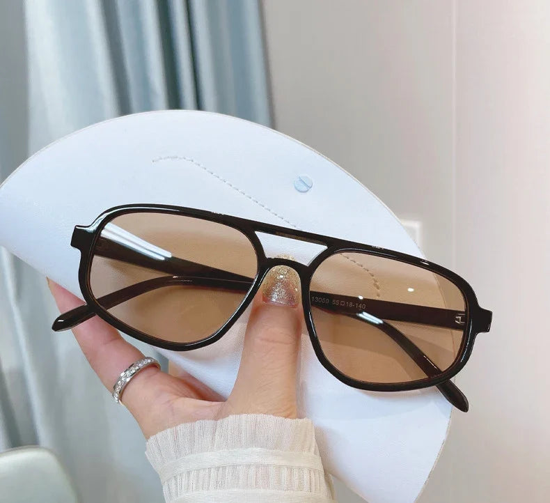 Lunettes de Soleil Carrées — Couleurs Pastel