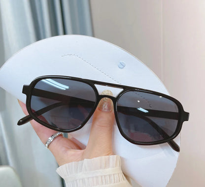 Lunettes de Soleil Carrées — Couleurs Pastel