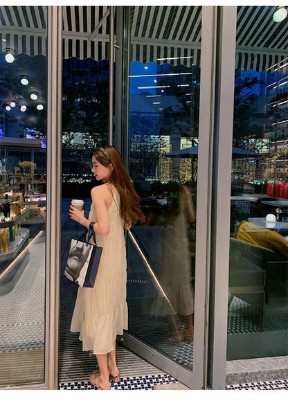 Robe Élodie — Midi Plissée Col Licou