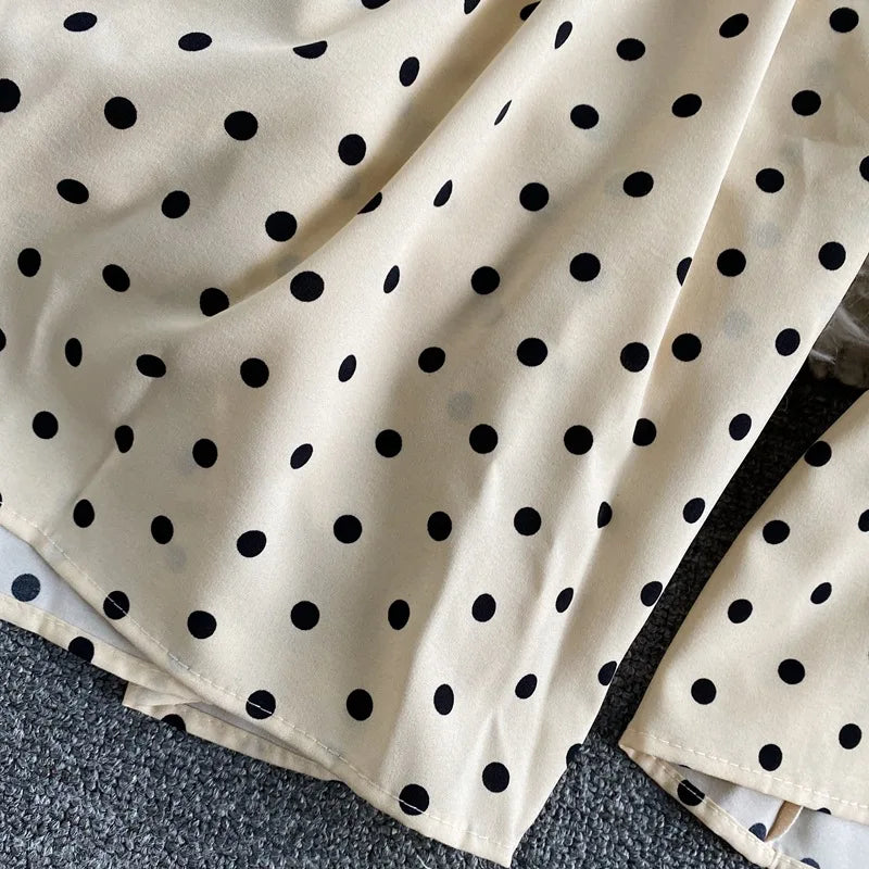Combinaison Fluide à Pois — Col V