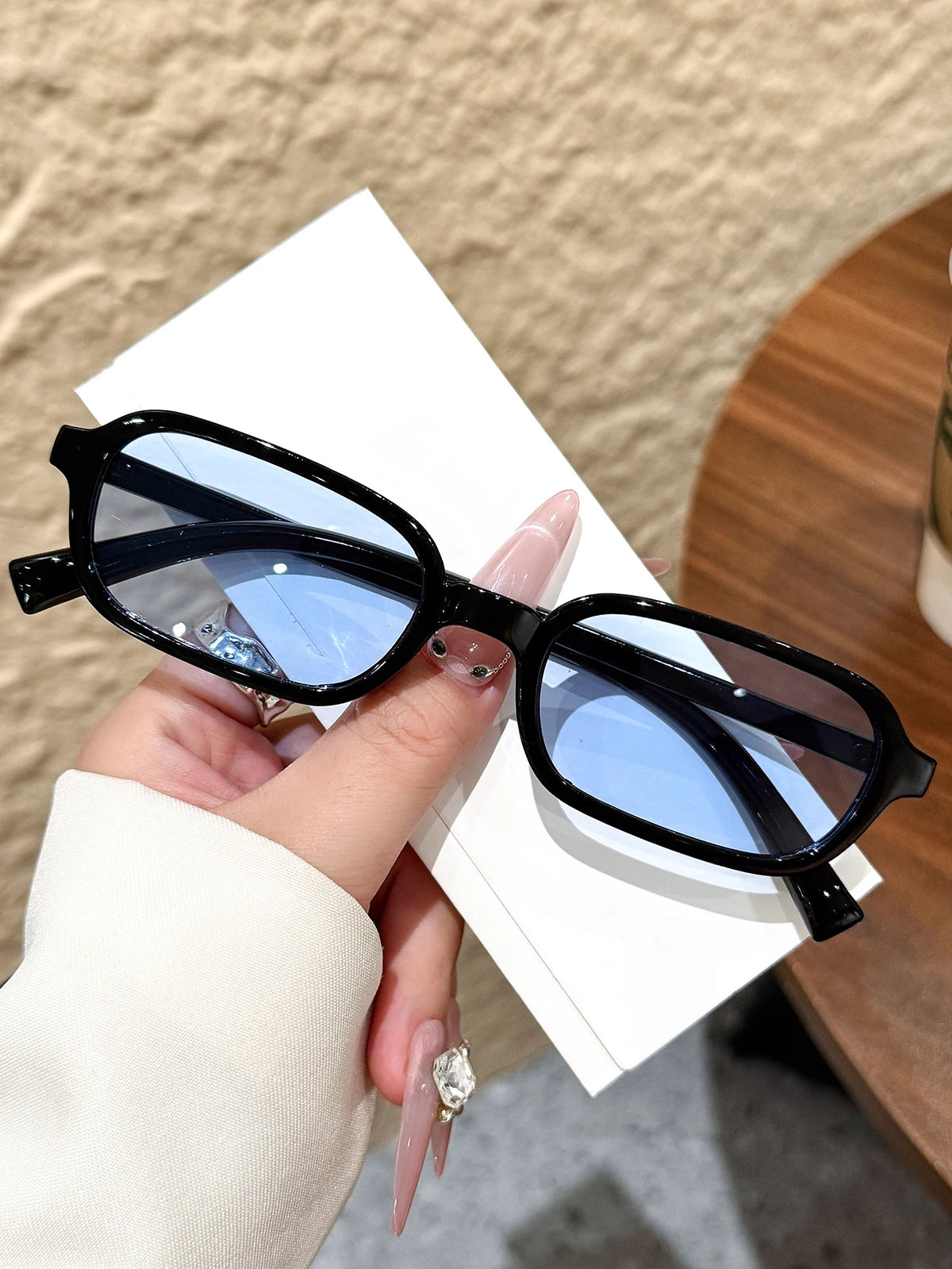 Lunettes Ovales — Petite Monture Décorative